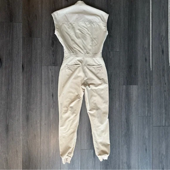 LIMITED EDITION: Figs Starwars edition Jumpsuit - Picture 6 of 6